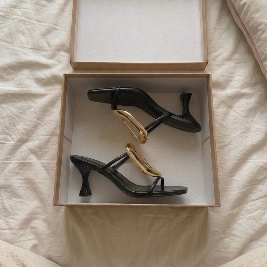 Allegra | Scarpe con dettaglio dorato